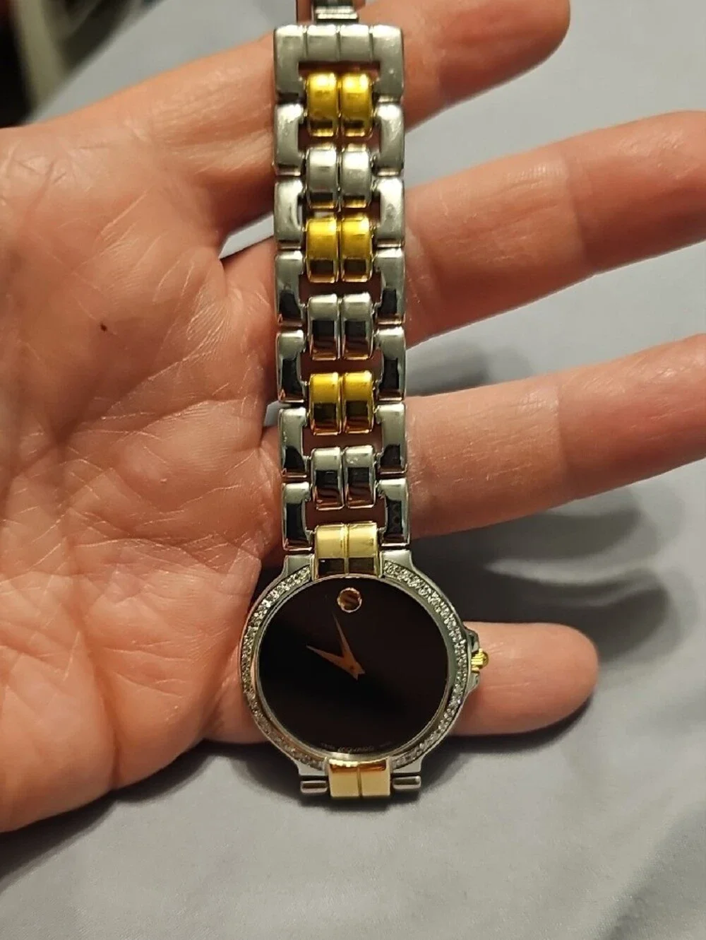 Exquisite Diamond Bezel Two-tone 33 Mm Unisex Movado Watch
